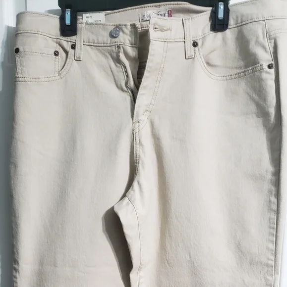 Levi's Jeans Levis Nwt 2m Creambeige Relaxed Bootcut 550